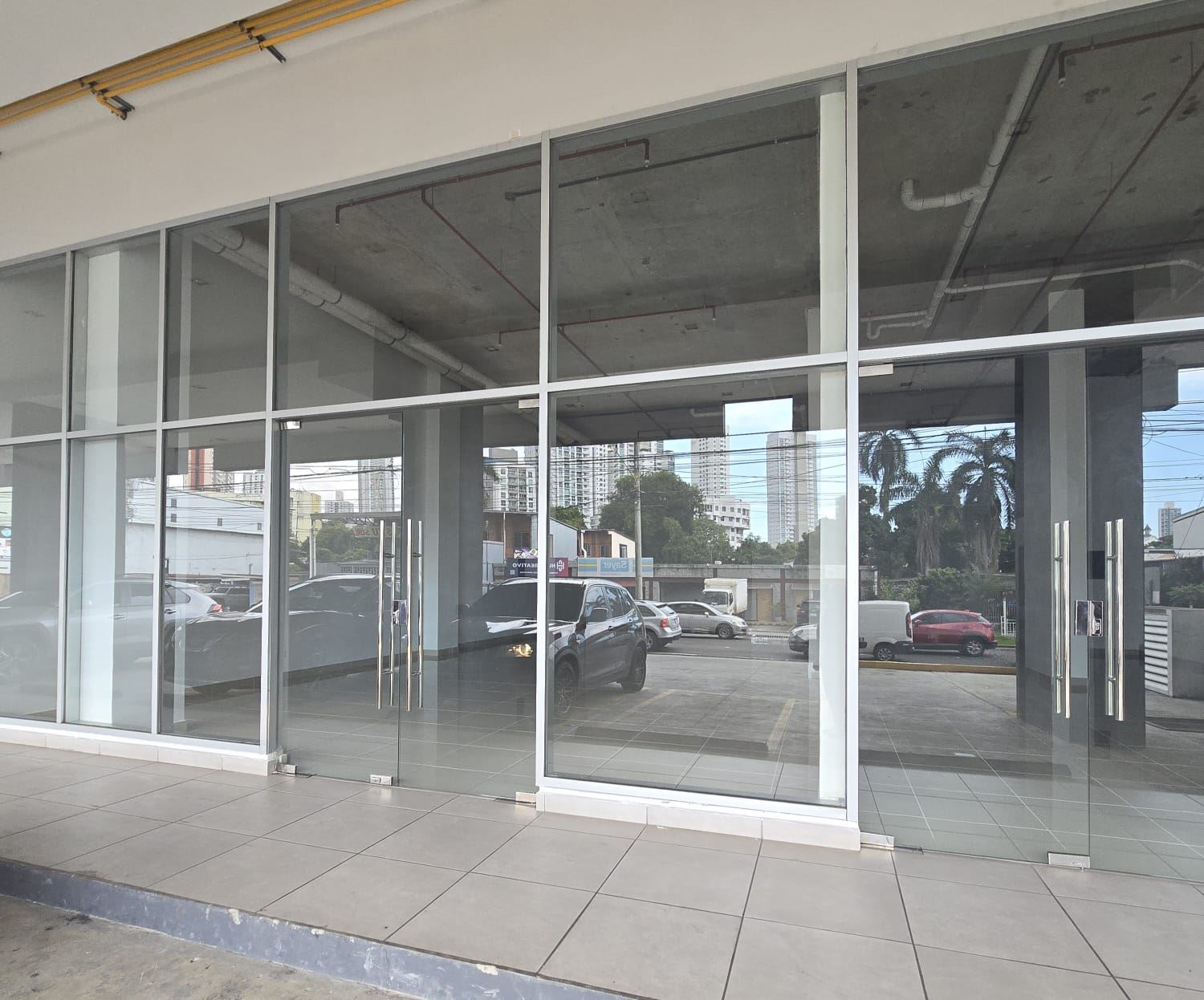 Commercial space for rent, Ground floor, PH Epoca, Ernesto T. Lefevre.